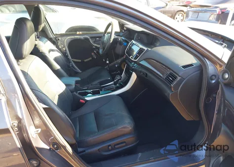 2016 Honda Accord Ex-L z USA, uszkodzony, nr VIN 1HGCR2F86GA000912